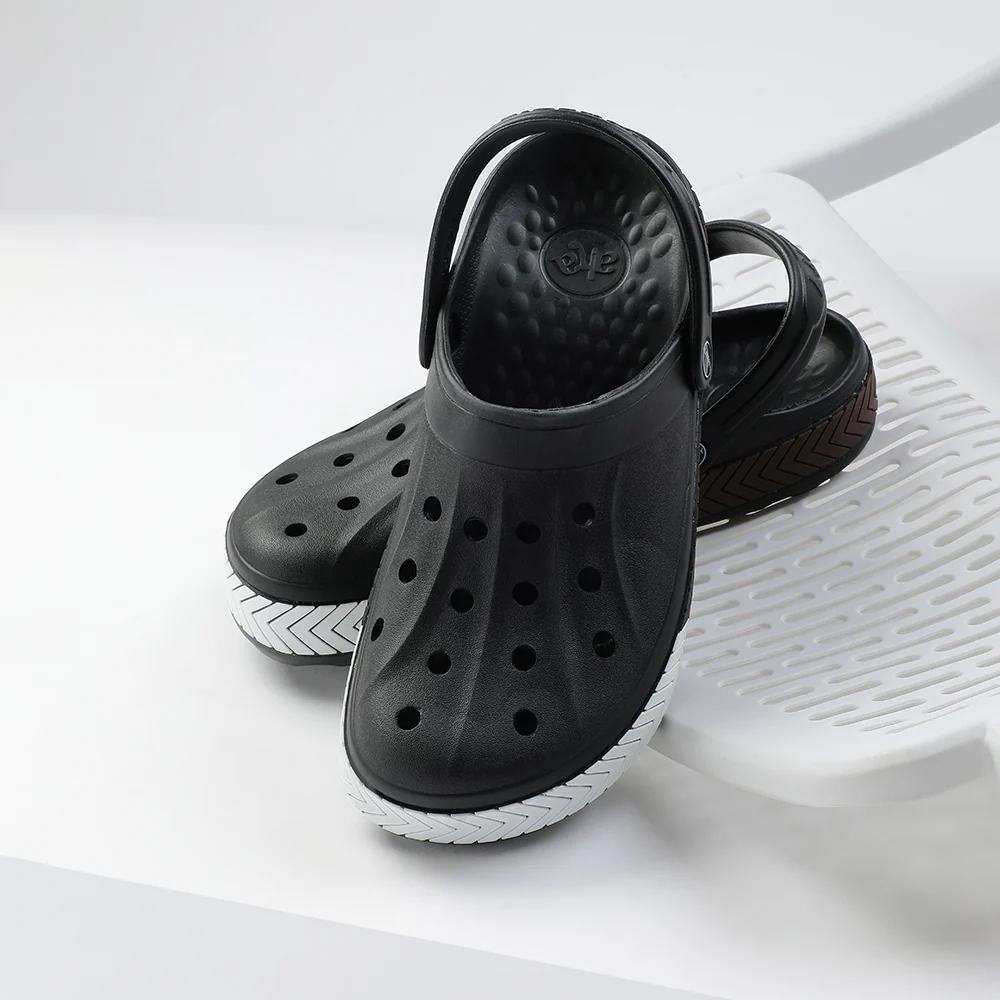 A-HA Black Casual Slip-on Clogs For Men LITEWALKXT By Liberty - Image 4