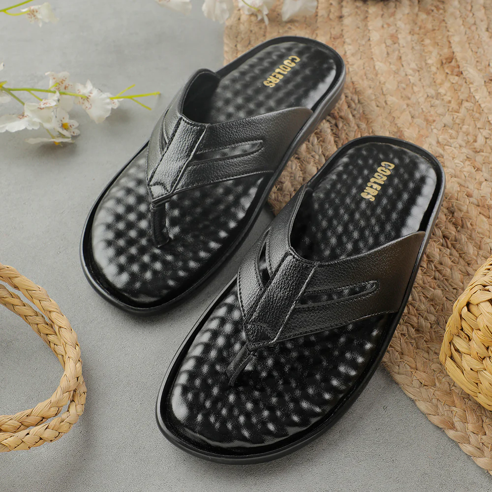 Coolers Black Casual Slipper For Men HML-2E By Liberty - Image 4