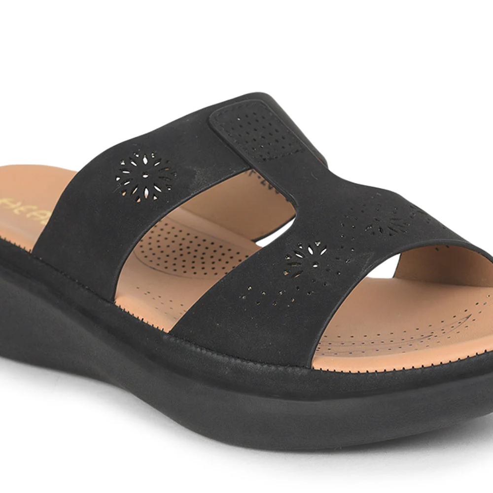 Healers Casual Black Comfortable Slippers For Women GIF-206 By Liberty - Image 4