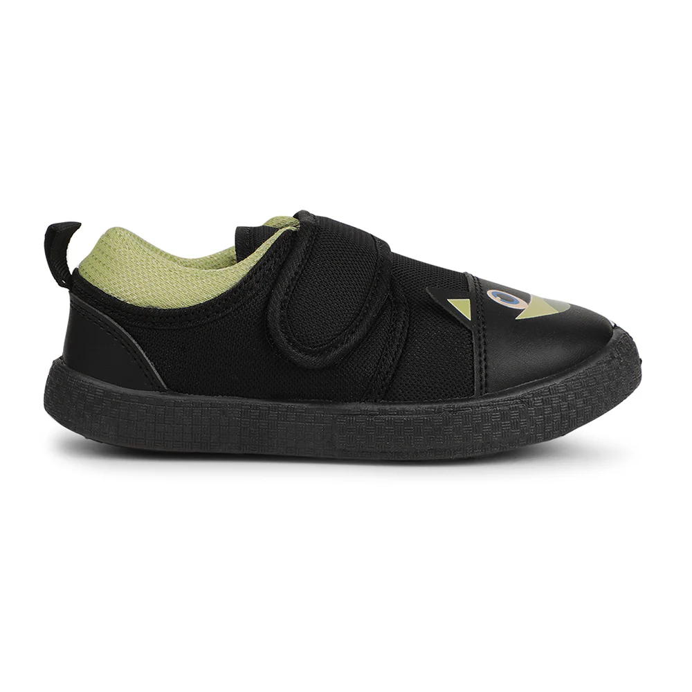 Lucy & Luke Black Casaul Non Lacing Shoes For Kids BASTIAN-60 By Liberty - Image 2