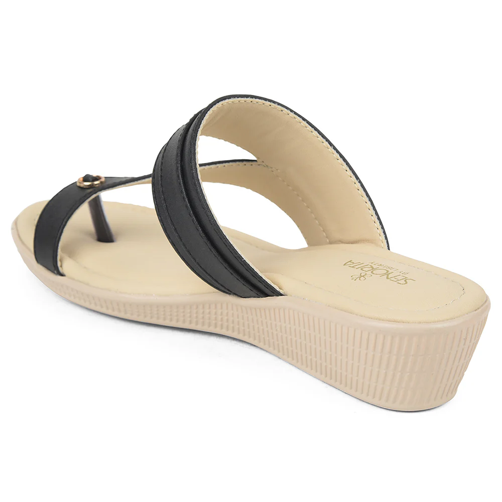Senorita Black Casual Sandal For Women AFL-9 By Liberty - Image 4