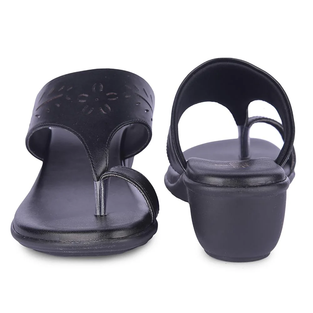 Senorita By Liberty Women JD-47 Black Casual Toe Ring Slippers - Image 5