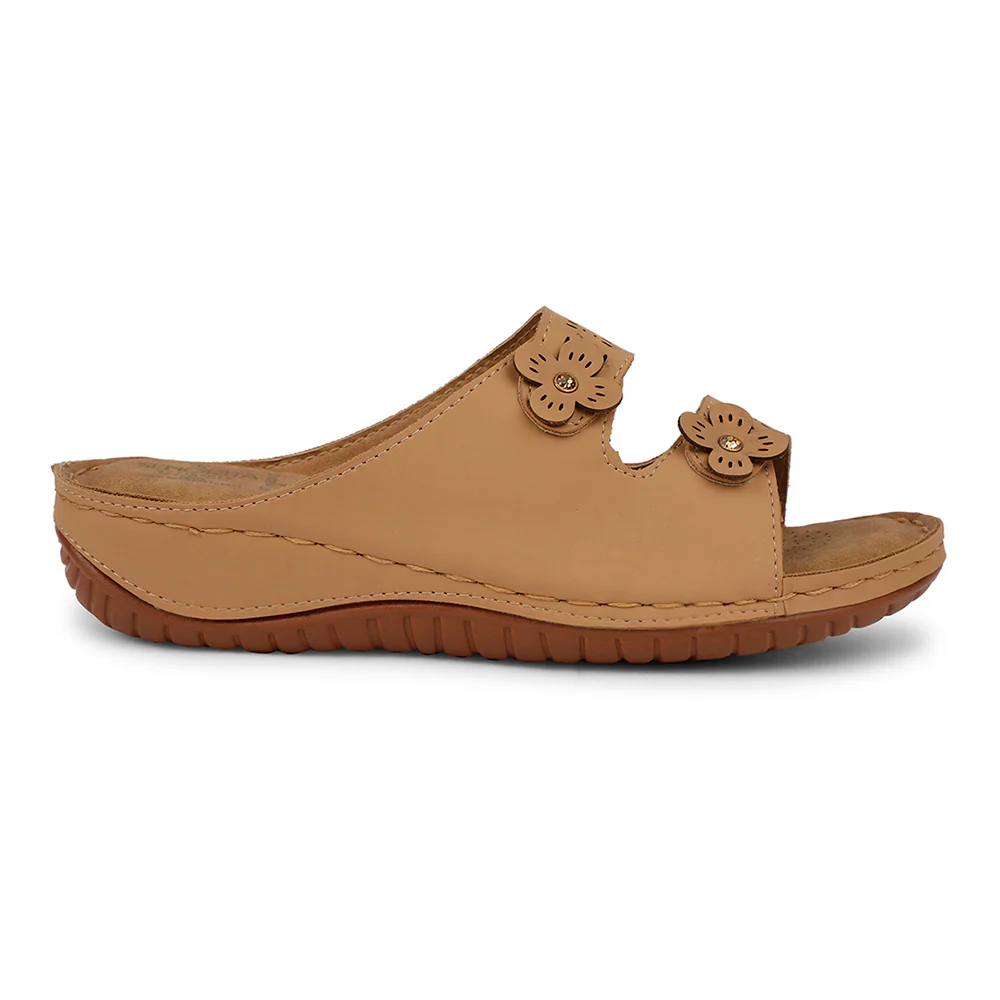 Senorita Casual Beige Slipper For Women S624-07 By Liberty - Image 2