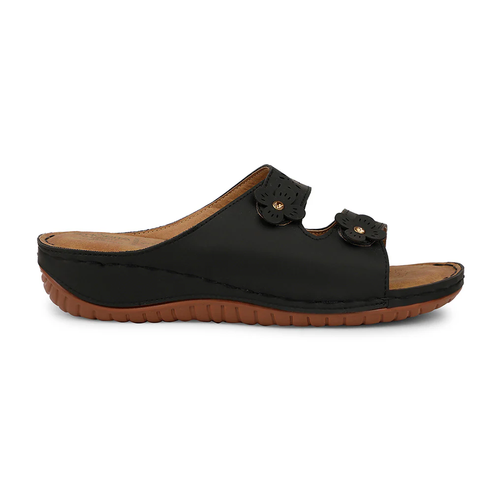 Senorita Casual Black Slipper For Women S624-07 By Liberty - Image 2