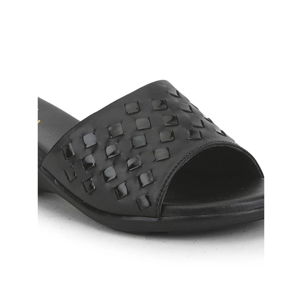 Senorita Ethnic Sandal For Ladies (Black) MDL-81 By Liberty - Image 4